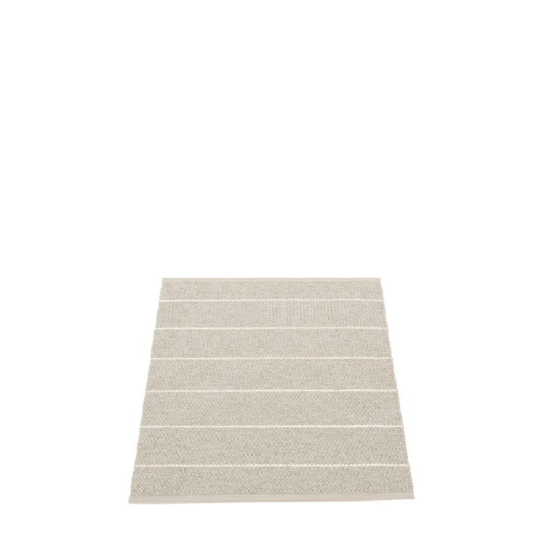 Sag Harbor Plastic Floor Mats Linen/Vanilla (Multiple Sizes)